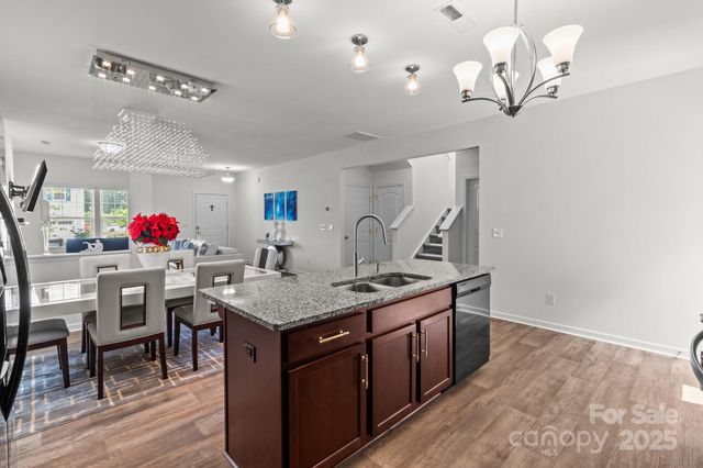 9132 Colwick Hill Lane, Charlotte, NC 28215