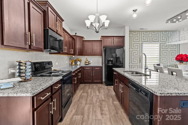 9132 Colwick Hill Lane, Charlotte, NC 28215