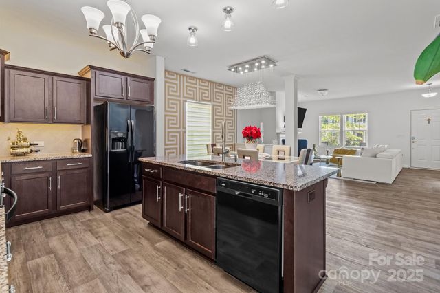 9132 Colwick Hill Lane, Charlotte, NC 28215