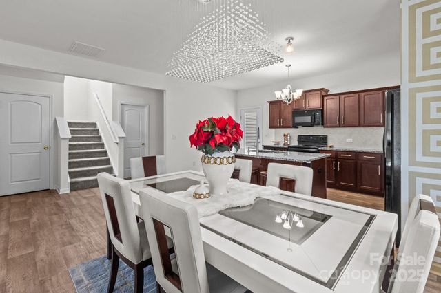 9132 Colwick Hill Lane, Charlotte, NC 28215