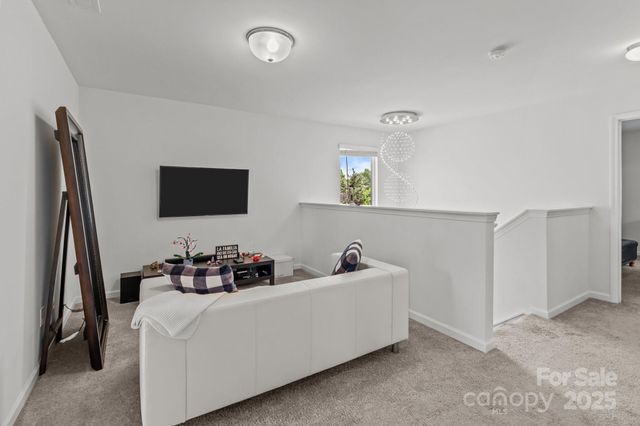 9132 Colwick Hill Lane, Charlotte, NC 28215