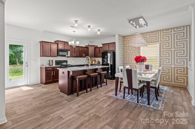 9132 Colwick Hill Lane, Charlotte, NC 28215