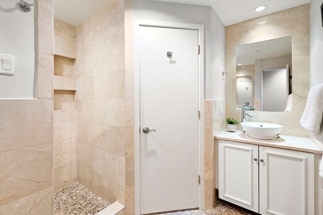 23 Bradford St 201, Boston, MA 02118