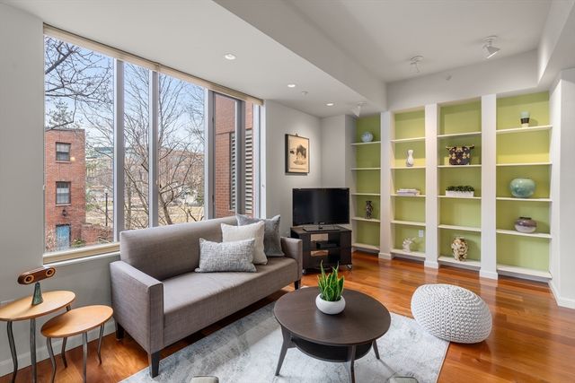 23 Bradford St 201, Boston, MA 02118