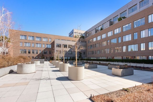23 Bradford St 201, Boston, MA 02118