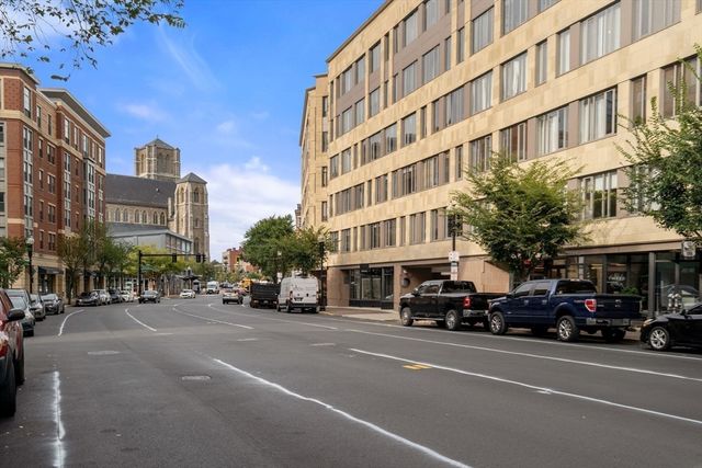 23 Bradford St 201, Boston, MA 02118