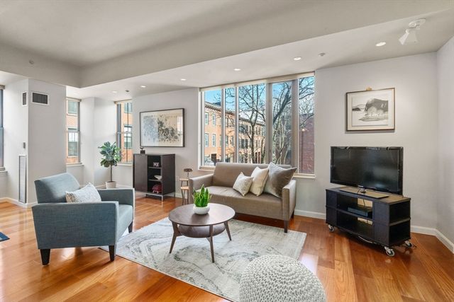 23 Bradford St 201, Boston, MA 02118