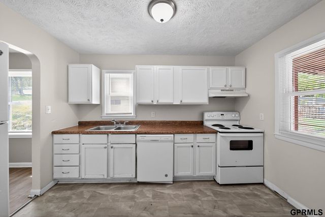 4134 N 62Nd Street, Omaha, NE 68104