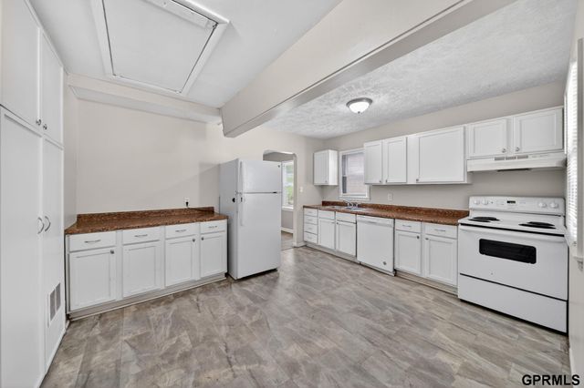 4134 N 62Nd Street, Omaha, NE 68104