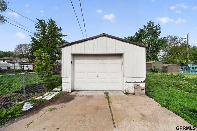 4134 N 62Nd Street, Omaha, NE 68104