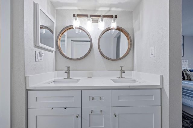 1008 APOLLO BEACH BOULEVARD 103, Apollo Beach, FL 33572