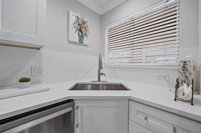 1008 APOLLO BEACH BOULEVARD 103, Apollo Beach, FL 33572