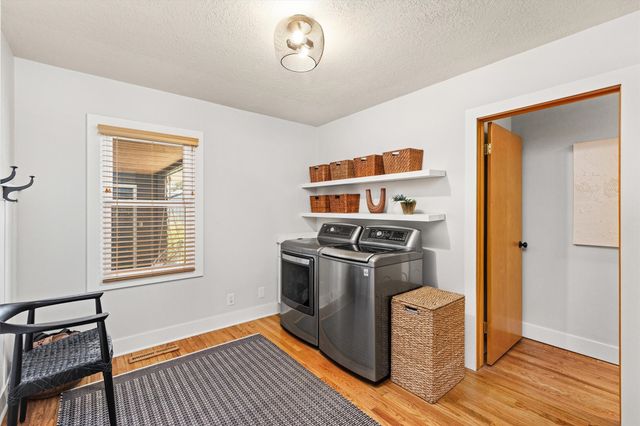 602 W 2nd Street, Prairie City, IA 50228