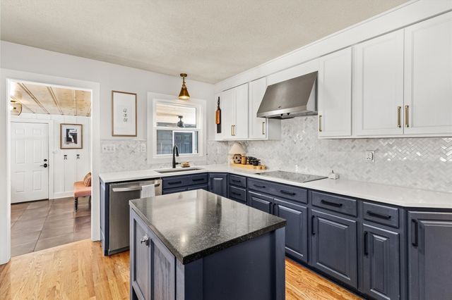 602 W 2nd Street, Prairie City, IA 50228
