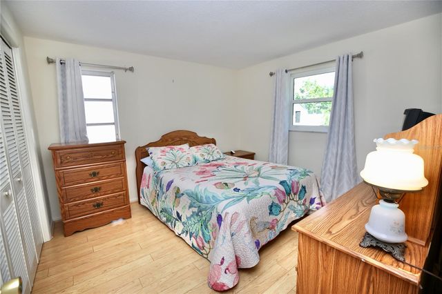 120 20TH STREET SW, Largo, FL 33770