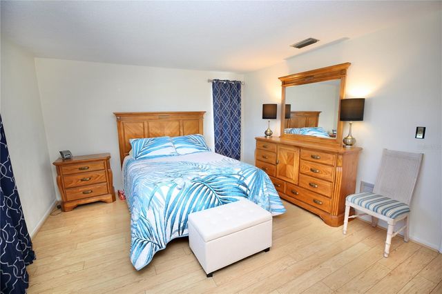 120 20TH STREET SW, Largo, FL 33770