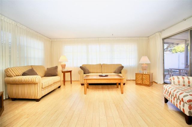 120 20TH STREET SW, Largo, FL 33770