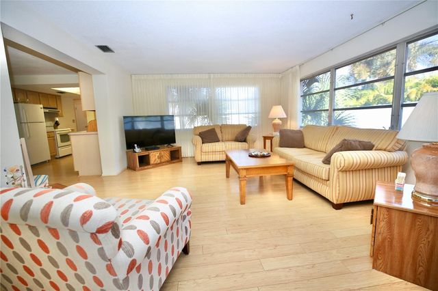 120 20TH STREET SW, Largo, FL 33770