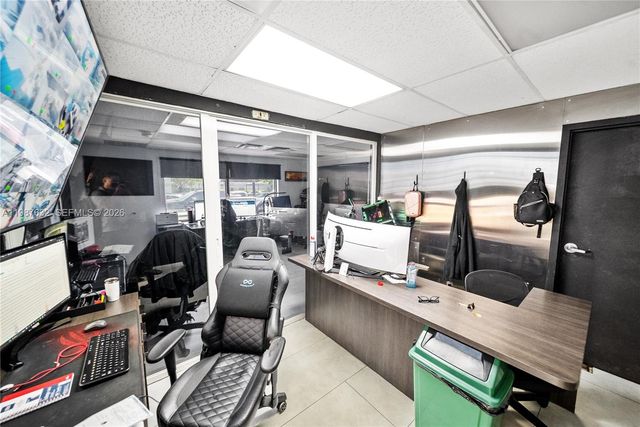 5700 NW 27th Ave, Miami, FL 33142