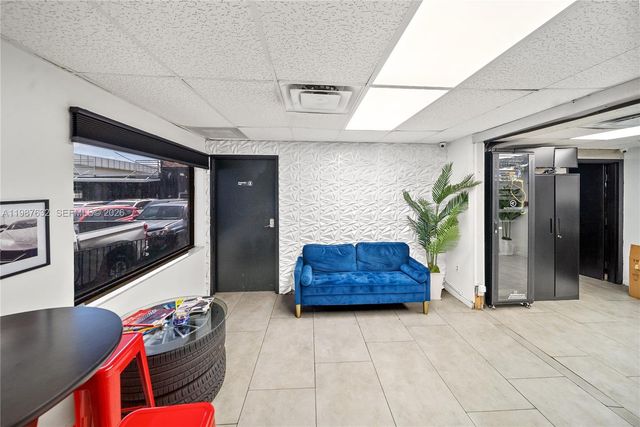 5700 NW 27th Ave, Miami, FL 33142