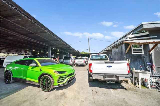 5700 NW 27th Ave, Miami, FL 33142