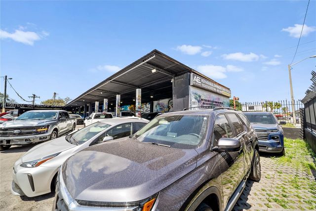 5700 NW 27th Ave, Miami, FL 33142