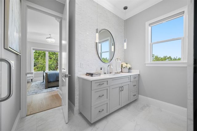 2623 S PARKVIEW STREET, Tampa, FL 33629