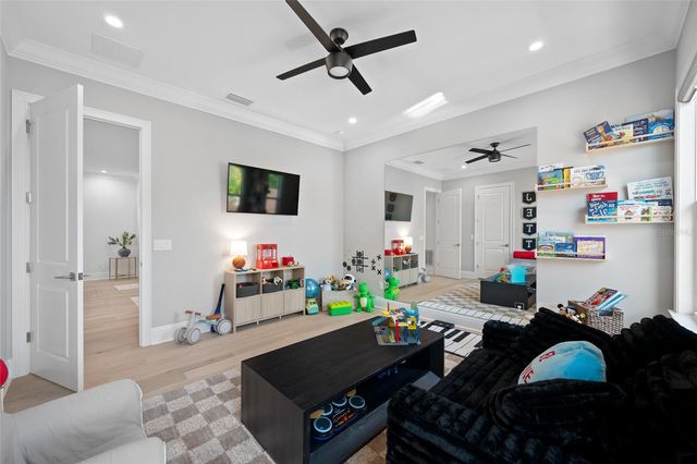 2623 S PARKVIEW STREET, Tampa, FL 33629