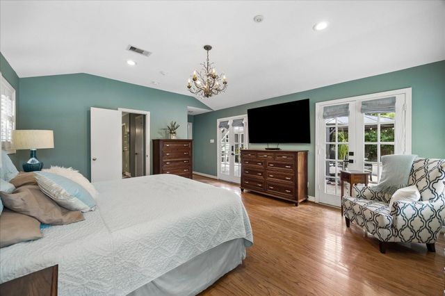 1611 Gardenia Drive, Houston, TX 77018