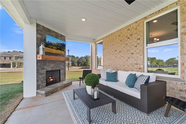 648 Leafy Branch Way, Mcdonough, GA 30253