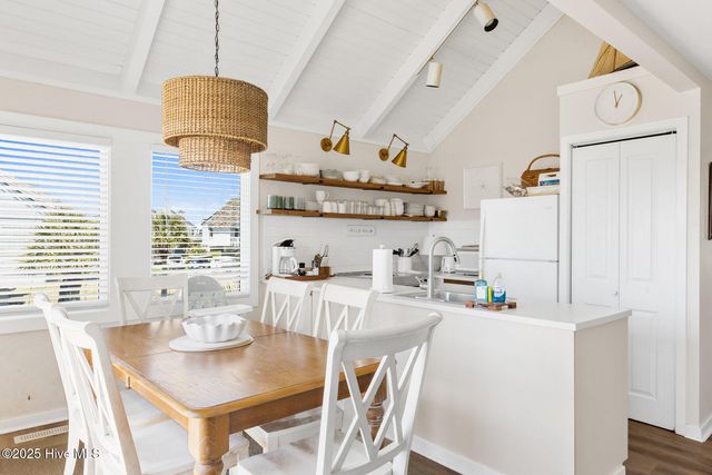 305 S Bald Head Wynd Unit 22, Bald Head Island, NC 28461