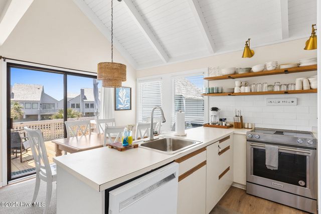 305 S Bald Head Wynd Unit 22, Bald Head Island, NC 28461