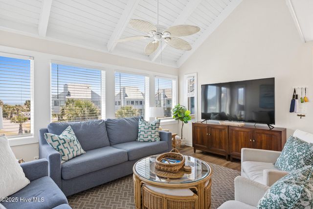 305 S Bald Head Wynd Unit 22, Bald Head Island, NC 28461