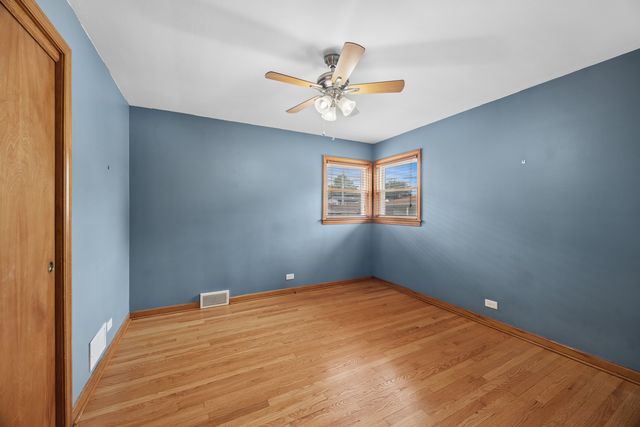 6000 S Narragansett Avenue, Chicago, IL 60638