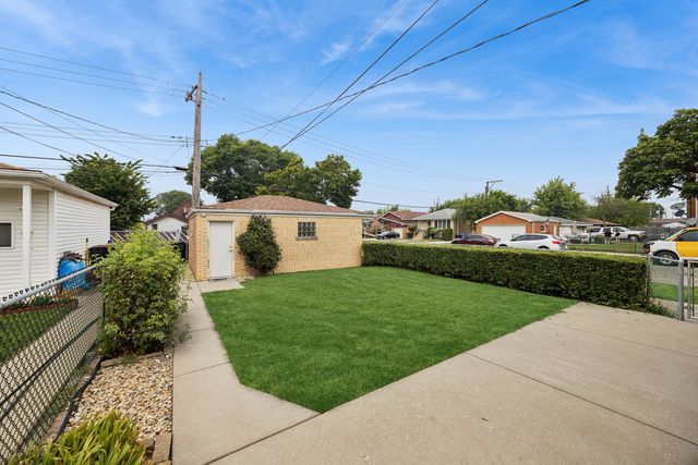 6000 S Narragansett Avenue, Chicago, IL 60638