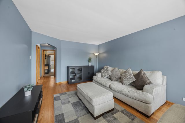 6000 S Narragansett Avenue, Chicago, IL 60638