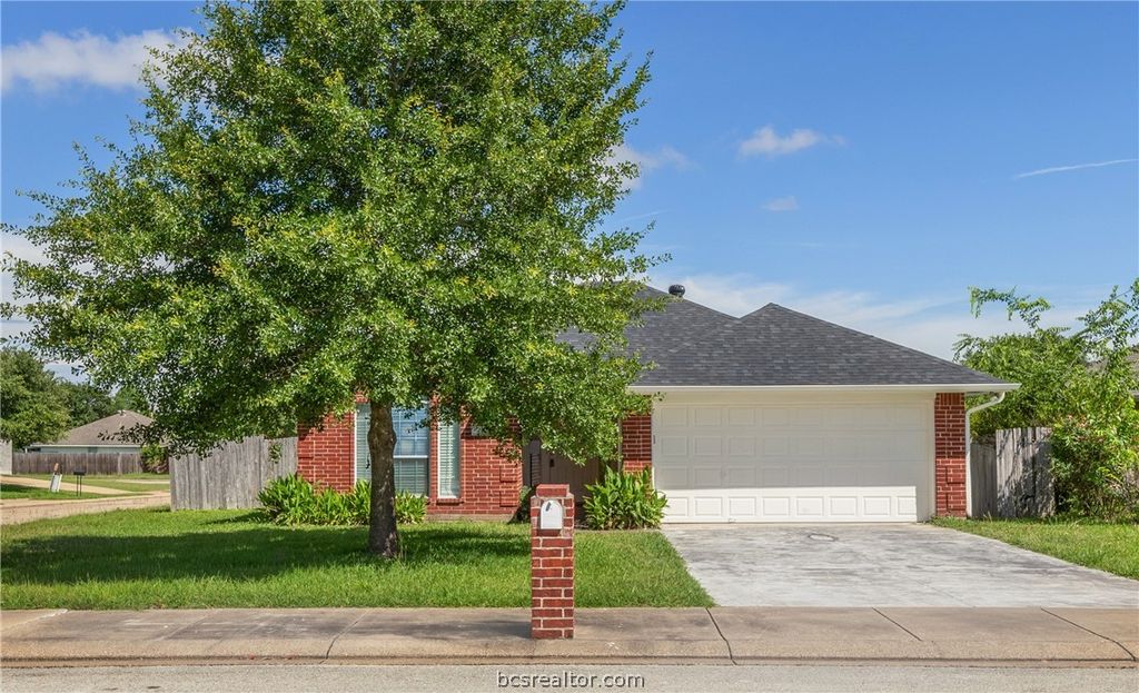 610 Plano Drive, College Station, TX 77845 — photo 2