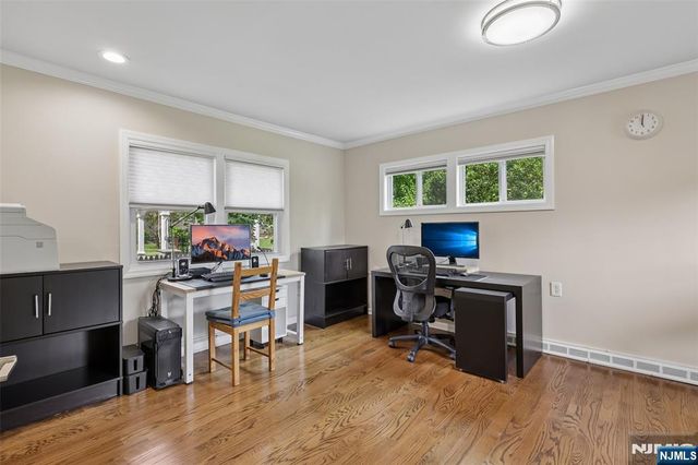 251 Brookmere Court, Ridgewood, NJ 07450