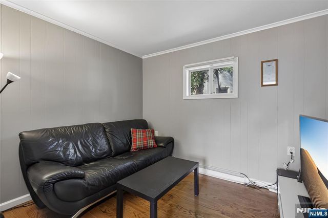 251 Brookmere Court, Ridgewood, NJ 07450