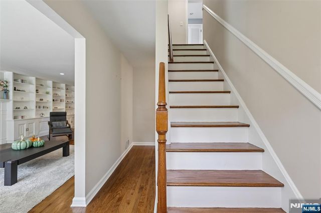 251 Brookmere Court, Ridgewood, NJ 07450
