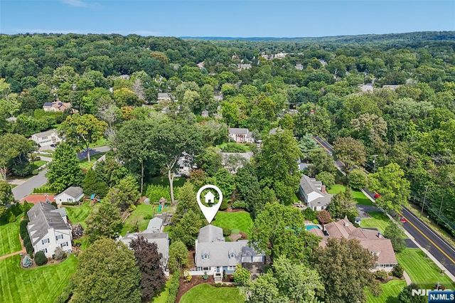 251 Brookmere Court, Ridgewood, NJ 07450