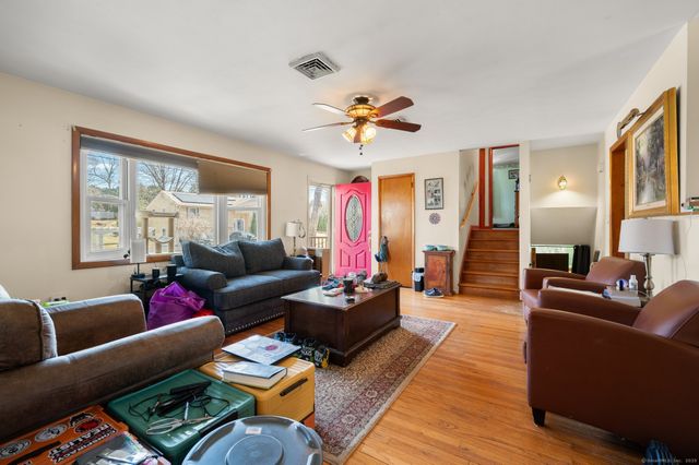 3 Willow Street, Waterford, CT 06385