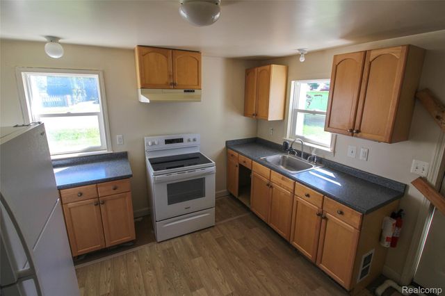 2615 Watkins Lake Road, Waterford Charter Township, MI 48328