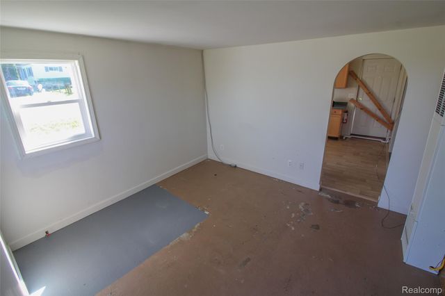 2615 Watkins Lake Road, Waterford Charter Township, MI 48328