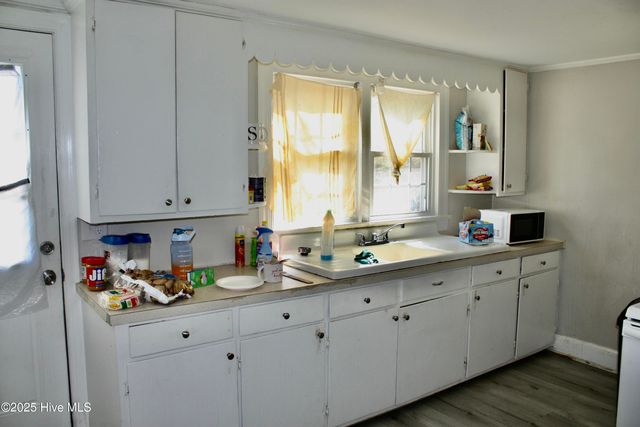 101 S Wooten Street, La Grange, NC 28551