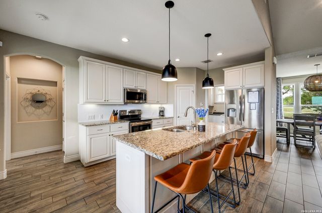 1375 Parton, Canyon Lake, TX 78133