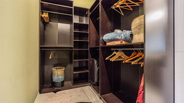 4210 W NORTH B STREET, Tampa, FL 33609