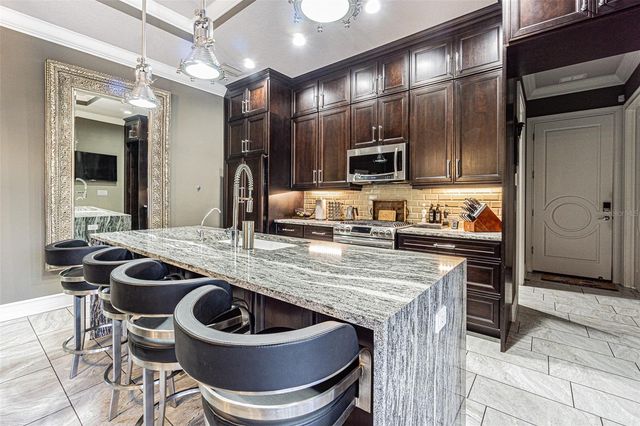 4210 W NORTH B STREET, Tampa, FL 33609