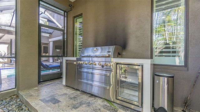 4210 W NORTH B STREET, Tampa, FL 33609