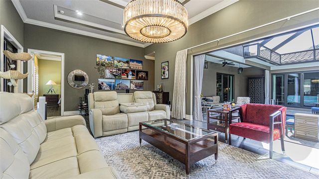 4210 W NORTH B STREET, Tampa, FL 33609